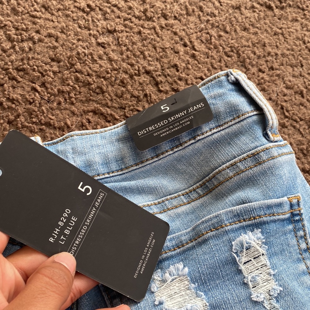 Jeans - Picture 3 of 3